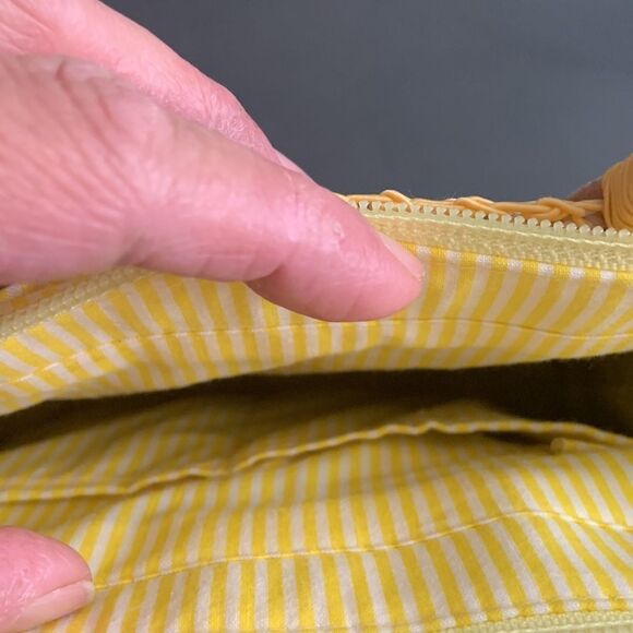 1990’s handwoven corn husk mini tote bag with a dragonfly appliqué and a yellow - Picture 7 of 16